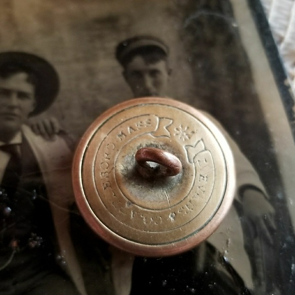 Relisted old Metropolitan Railroad button train vintage - Picture 4 of 4